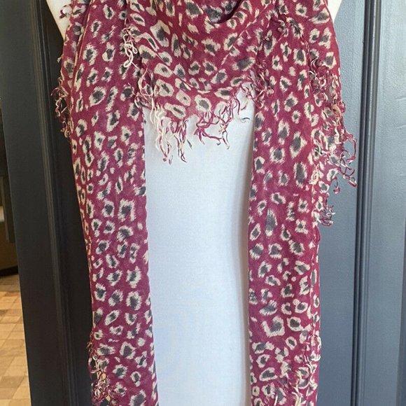New Authentic Chan Luu Leopard Cheetah Print Cashmere Silk Scarf  Color:… - Picture 2 of 8